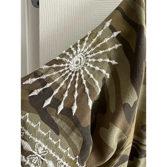 JOHNNY WAS Workshop 100% Silk Ciro Camo Embroidered Flare Sleeve Tunic Blouse - Picture 8 of 15